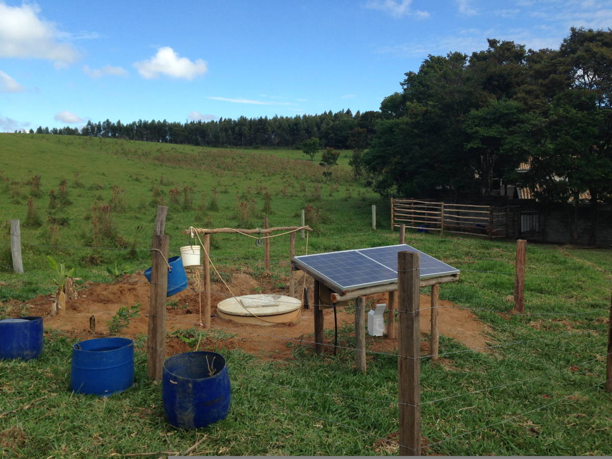 sistema bombeamento de agua por solar 2.jpg